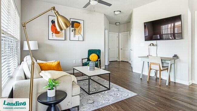 Photo - 2745 Westpointe Dr Unidad 15302