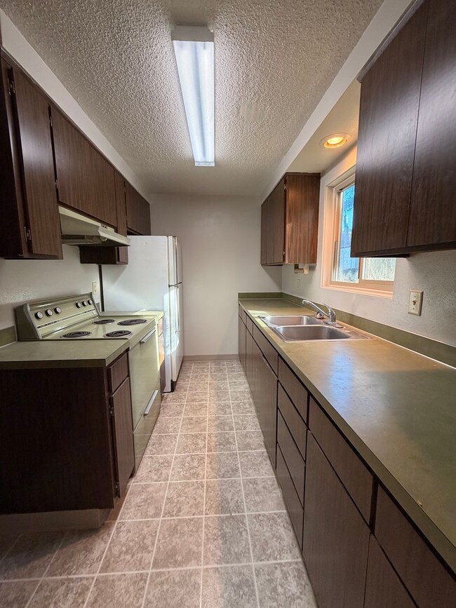 Photo - 2-Bedroom Townhouse style apartment