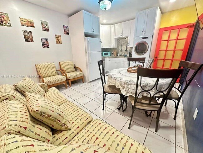 Photo - 935 SW 11th Ave Unit 1ST Floor