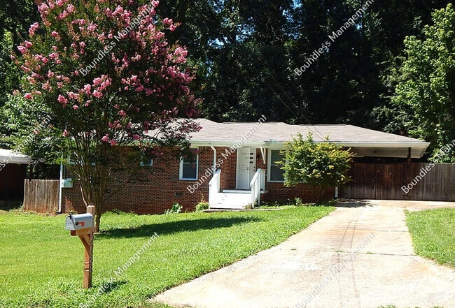Building Photo - 2788 Rockcliff Rd SE Rental