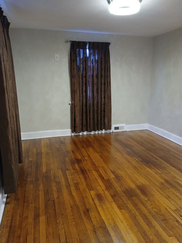 Photo - 5215 Muth Ave