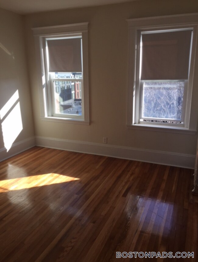 Photo - 1334 Commonwealth Ave Unidad 31