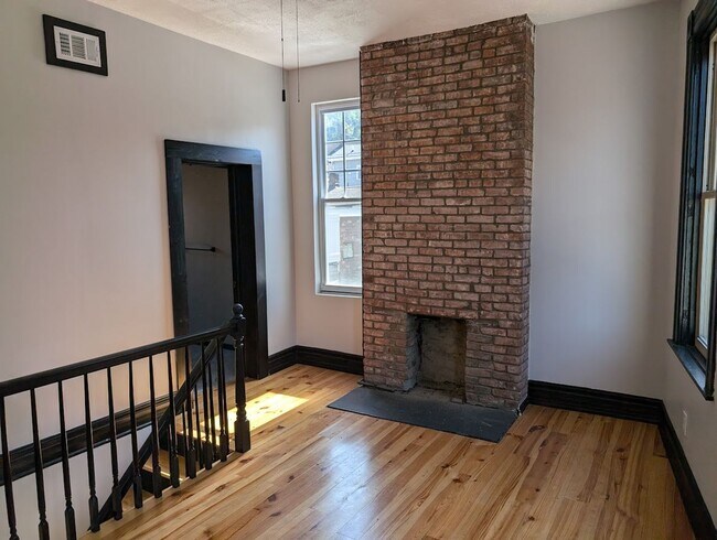 Photo - 5400 Butler St Unit Apt. #1