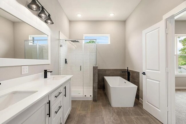 Photo - 6712 Parker Oaks Ln