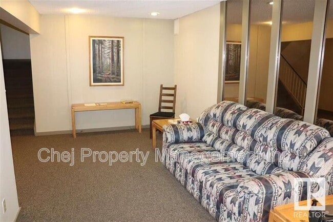 Photo - 8149-8111 111 St NW Unit 202