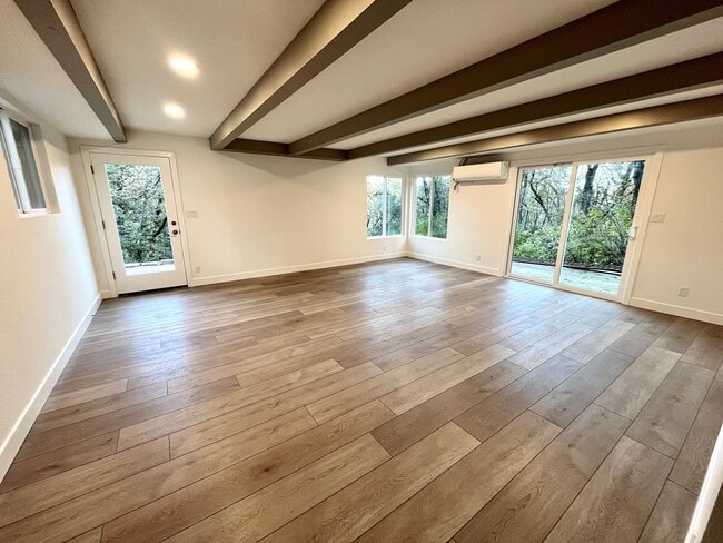 Photo - 13642 Brooks Rd