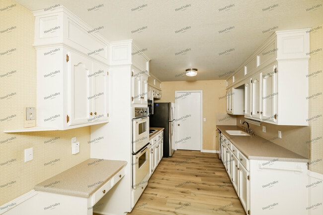 Photo - 214 W 119th St