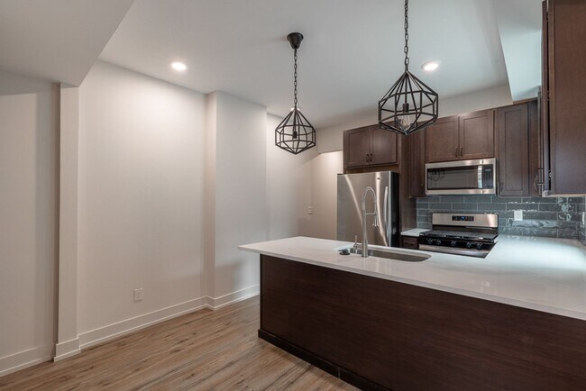 Photo - 468-470-470 E 2nd Ave Unit 468 E. 2nd Ave