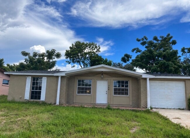 Building Photo - 7414 Ashwood Dr