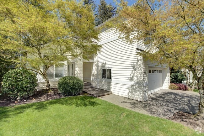 Building Photo - 4Bd/2.5Ba Sammamish Home