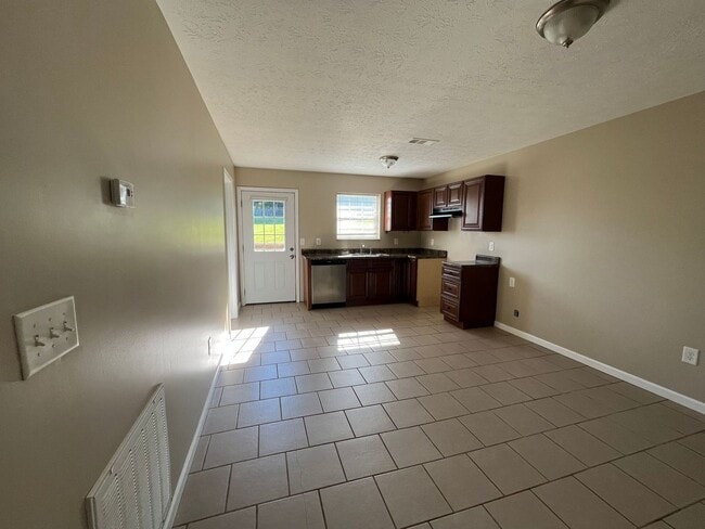 Photo - 3 bedroom 2 bath Single Family home in Dan...