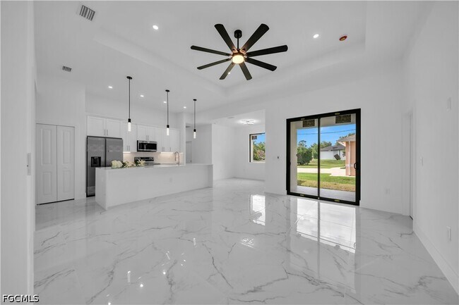Photo - 506 W 5th St
