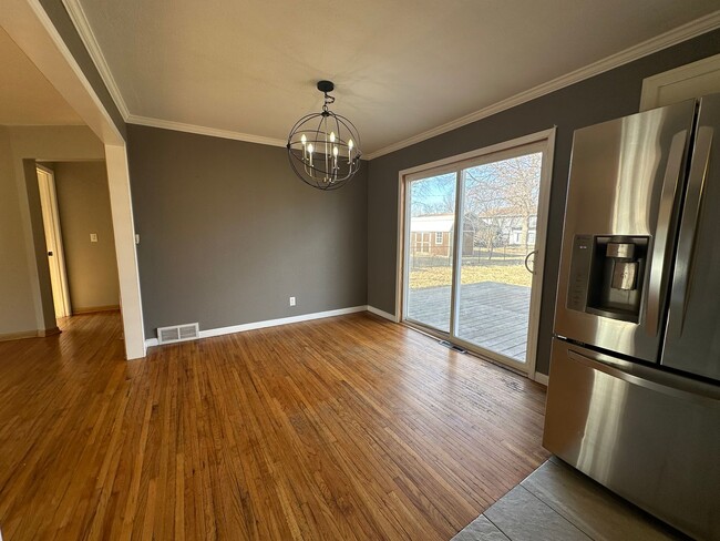 Photo - Updated 3 bedroom house in Badger now available! $1550