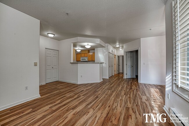 Photo - Cute Condo w/ 2 Beds 2 Baths and Patio in Beaverton! Unidad 102