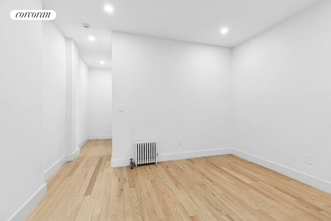 Photo - 204 W 96th St