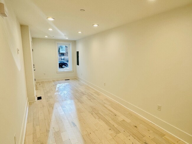 Photo - 1314 1/2 5th St NW Unidad 1