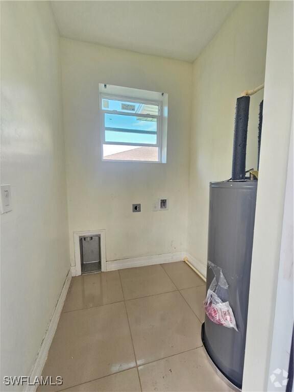 Building Photo - 4604 15th St SW Rental