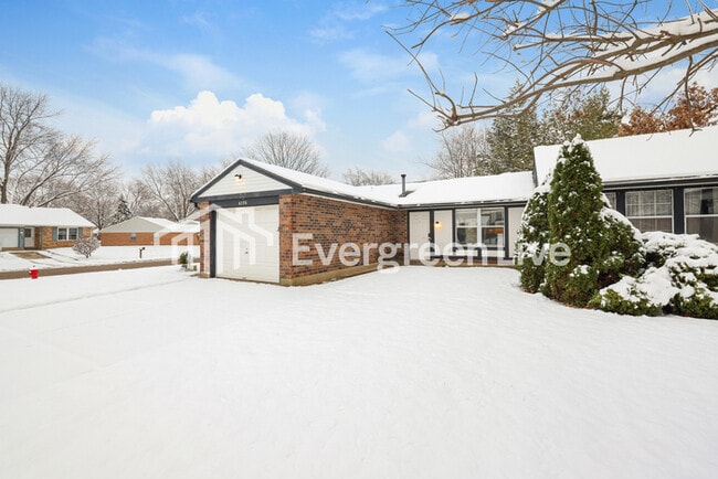 Photo - 6376 Greenfield Way