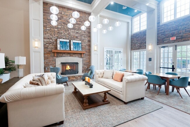 Building Photo - Ridge at Blue Hills Rental