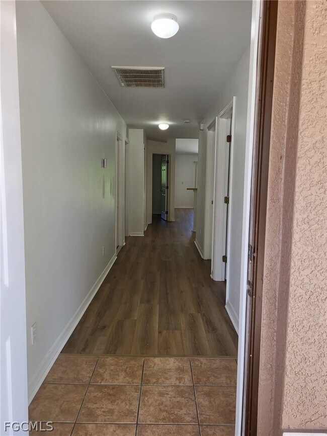 Photo - 4731 30th St SW