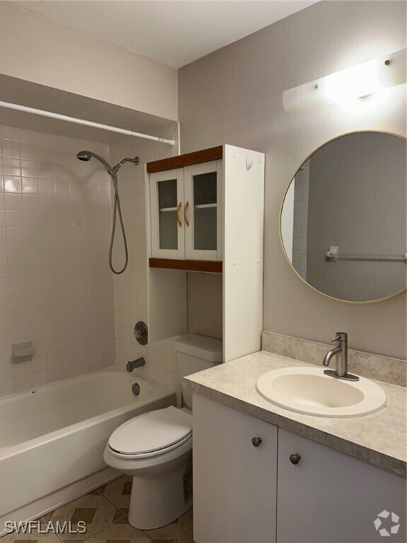 Building Photo - 13134 Feather Sound Dr Unit 410 Rental