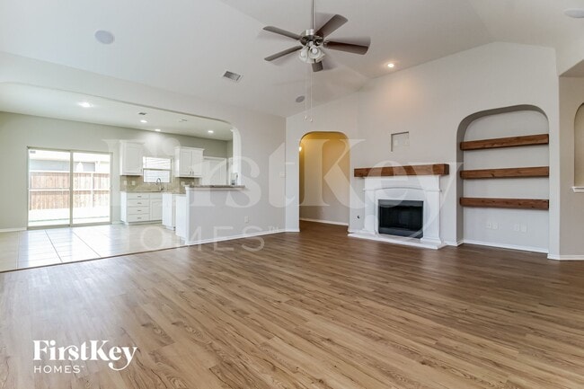 Photo - 1100 Nora Ln