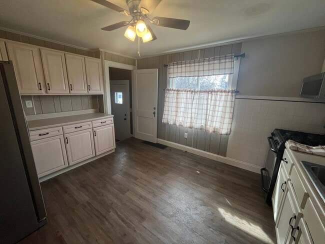 Photo - Two Bedroom in East Alton