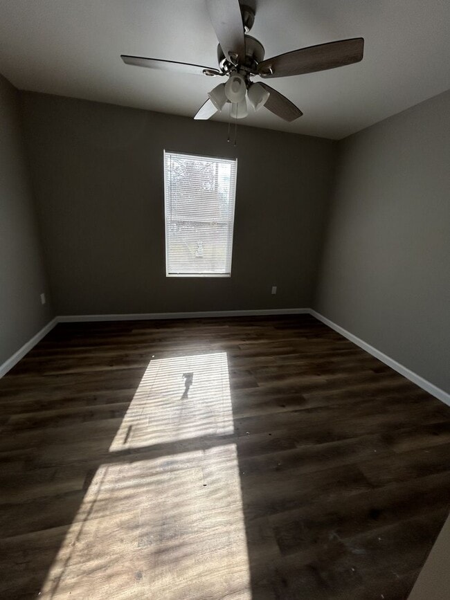 Photo - 518 E Monroe St Unit 518 E. Monroe Apt. B