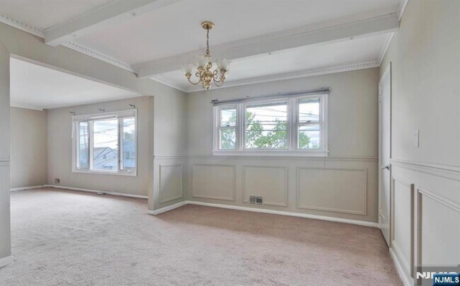 376 Harrison Ave