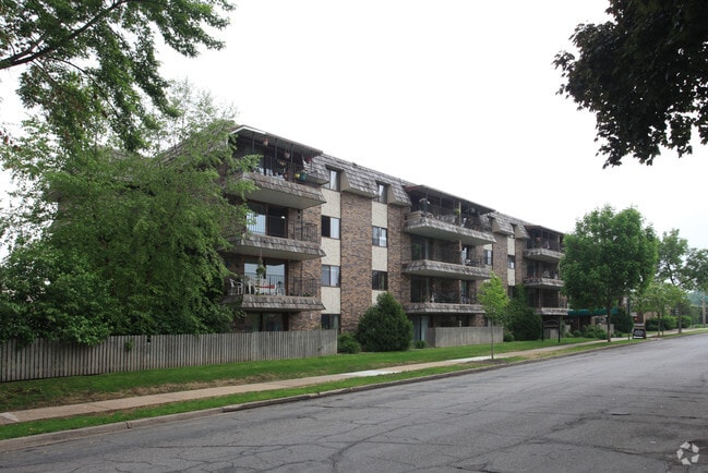 Gold Crest Apartments