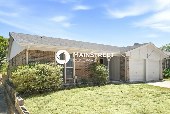 3 Bedroom Pet-Friendly Home in Watauga, TX with Main Street Renewal