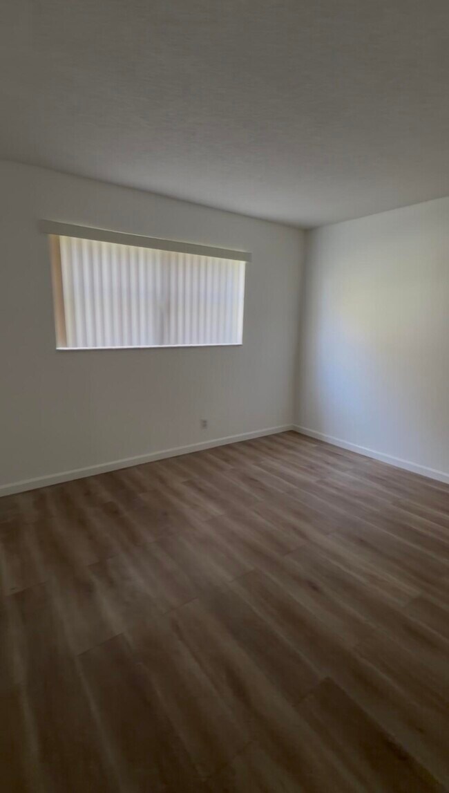 8001 Fairview Dr Unit 106
