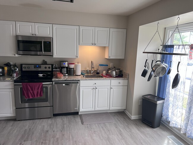 Photo - 14856 Swallow Ct