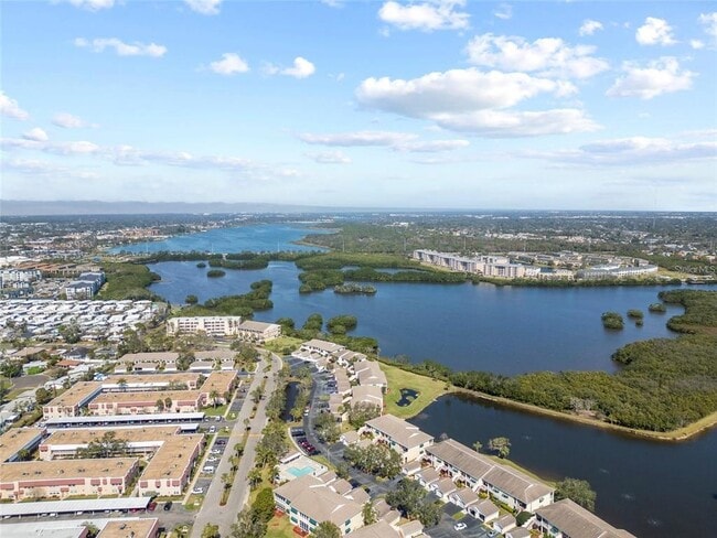 Building Photo - 10032 65th Ave N Unit 24