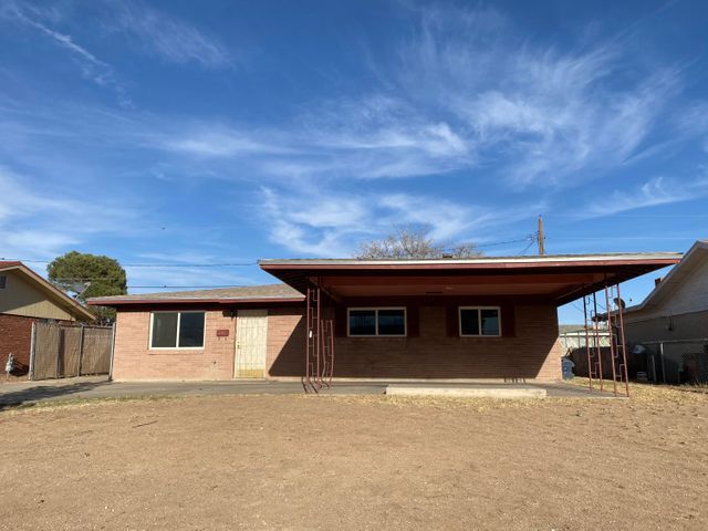 Photo - 9402 Montgomery Dr House