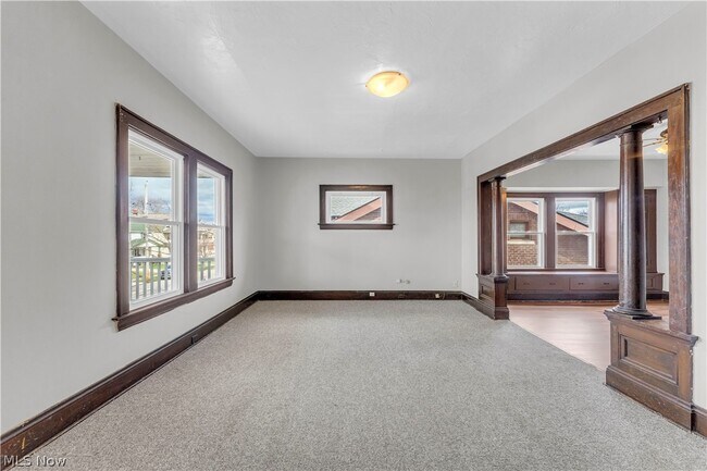 Photo - 9002 Rosewood Ave Unit 2/UP