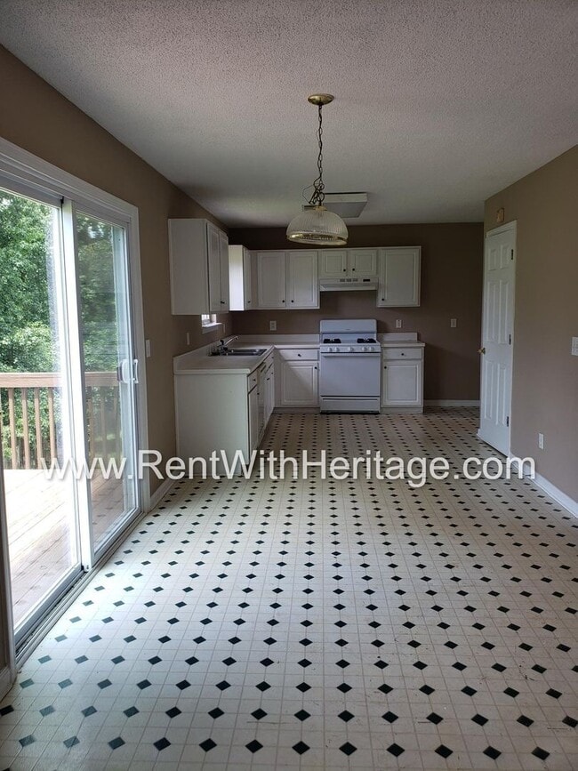Photo - COME SEE THIS AMAZING 3BEDROOM/2.5 BATH HOME WITH SO MUCH ROOM AND A FULL UNFINISHED BASEMENT AND...