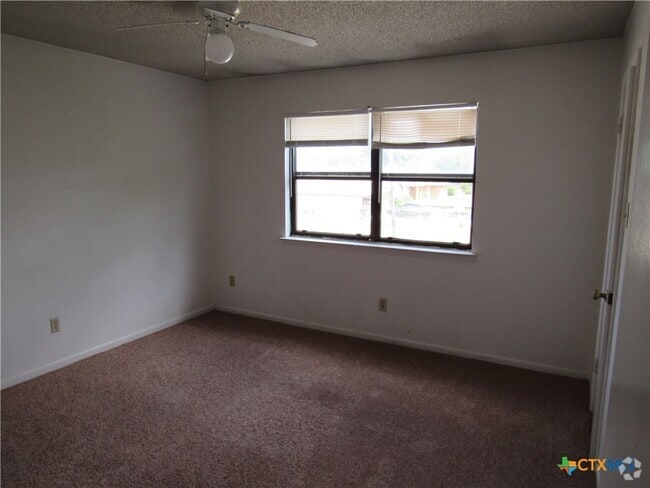 Building Photo - 2603 Bermuda Dr Unit A Rental