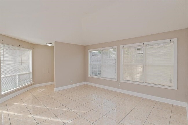 Photo - 9323 Danforth Way