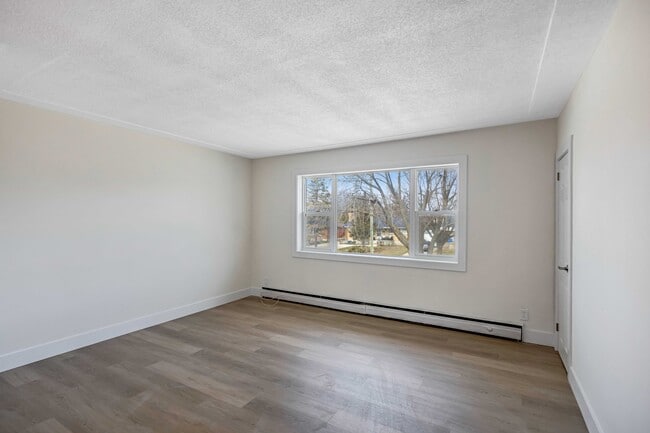 Photo - 1889 Wavell St Unit Upper