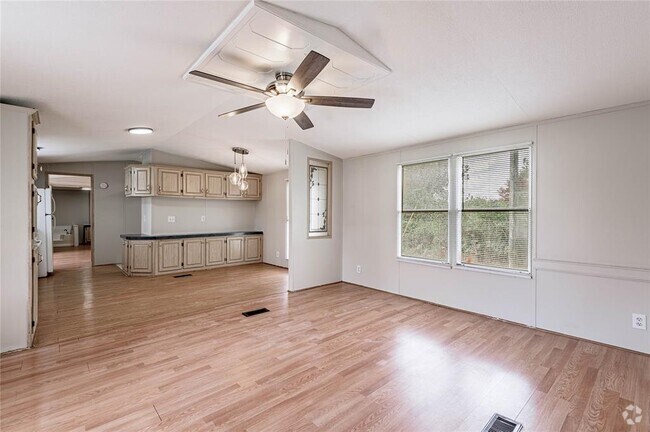 Building Photo - 1345 FM 405 Unit 3 Rental