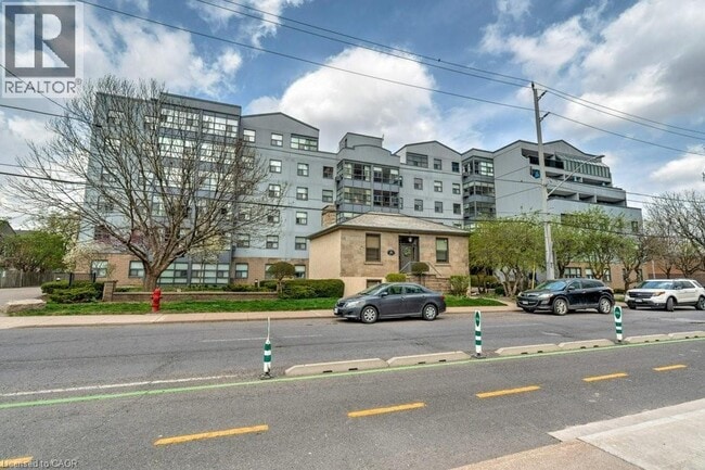 Photo - 175 Hunter St E Unit 207