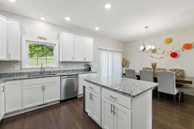 Photo - Immaculate Townhouse with Finished Basement