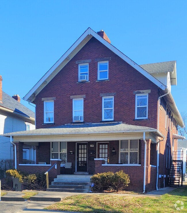 4-unit Apartment Bldg near OSU - 2210 Indianola Ave Unit 2210 B Rental