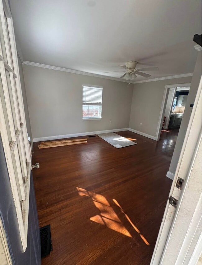 Photo - 1533 Harle Ave NW