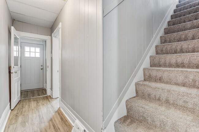 Photo - Updated House for Rent in Carrick!