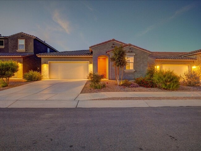 Building Photo - 4 Bedroom 3 Bathroom with Community pool and parks!