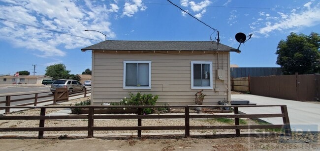 Photo - 708 W Fesler St