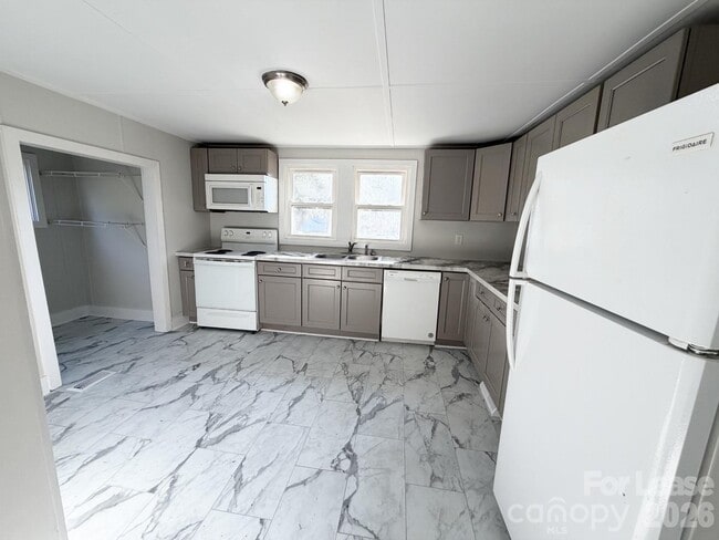 Photo - 1750 Patterson St