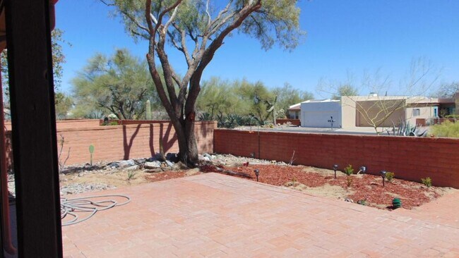 Photo - 675 los Topacios